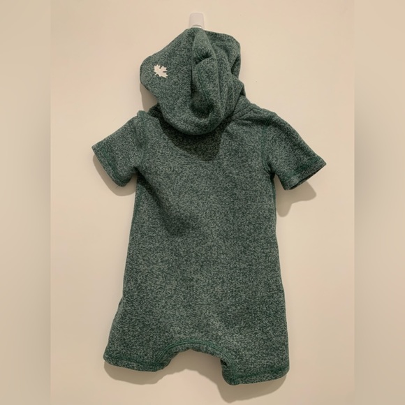 Roots green baby kanga romper. Size 12-18 months. - Picture 2 of 3
